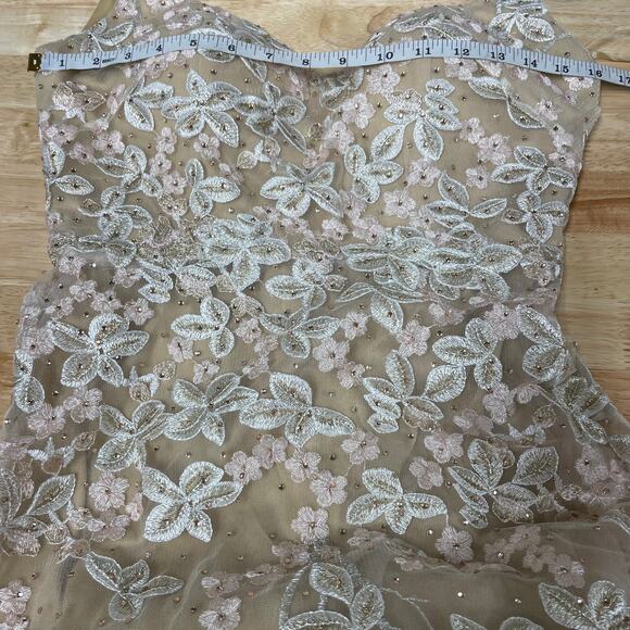 Mac Duggal NWT 67492 Long Spaghetti Strap Formal Dress Sequin Beaded Gown Size 6 - Picture 8 of 11